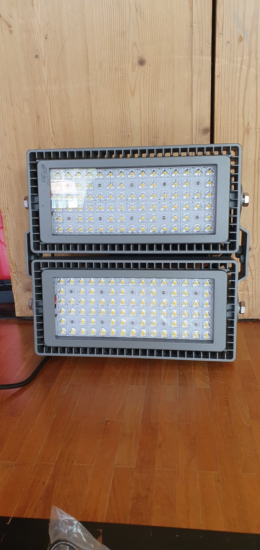 Halle 5 2 x 200w led